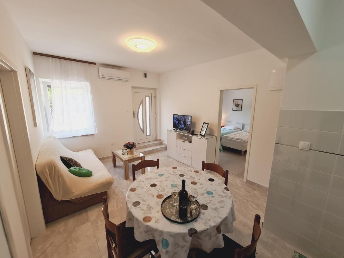 Apartments Viktorija Пула Экстерьер фото